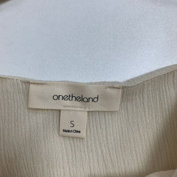 One The Land Tank Top Womens S Small Ivory Ruffle Overlap Cold Shoulder Cami - Picture 9 of 14